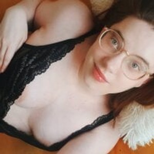 girlsupnorth.com littlewhitelies livesex profile in hd cams