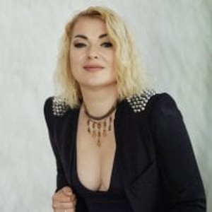 maturelivesexcams.com LeylaKiss livesex profile in mature cams