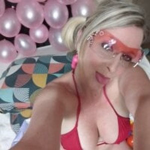 lilie69 webcam profile - French
