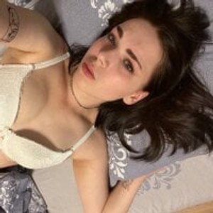 sexcityguide.com CharlinHotHot livesex profile in spy cams