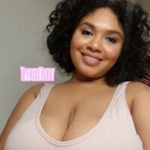 TasteeKitty profile pic from Stripchat