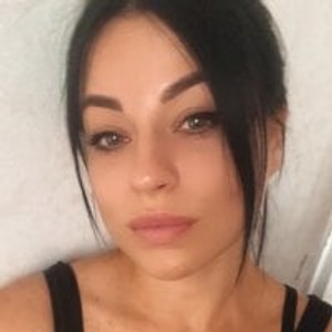 sleekcams.com BluesJasmine livesex profile in massage cams