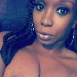 girlsupnorth.com She_MoeeWhett livesex profile in hipster cams