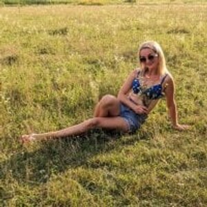 livesex.fan Yasikk livesex profile in shaven cams