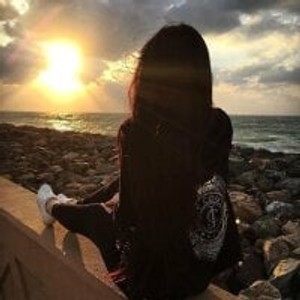 ayushi_mehta webcam profile