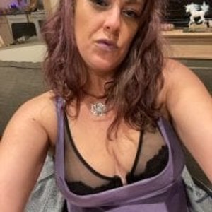 girlsupnorth.com Dirty_Duchess livesex profile in milf cams