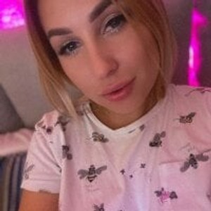 pornos.live Amydevin livesex profile in young cams