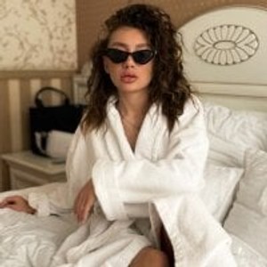 Cam Girl Curly_Beyonce