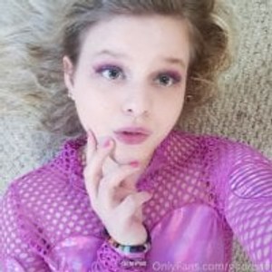 livesex.fan Emihaze livesex profile in public cams