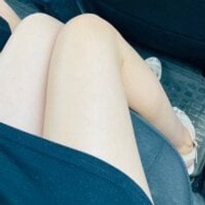 xxx-topcamgirls.com CassandraOwn livesex profile in dildo cams