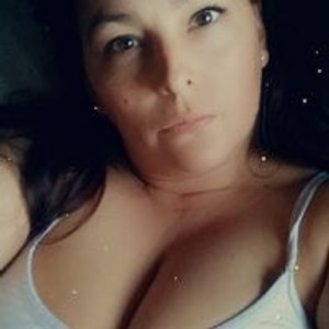 sexcityguide.com mizzjazzy livesex profile in milf cams