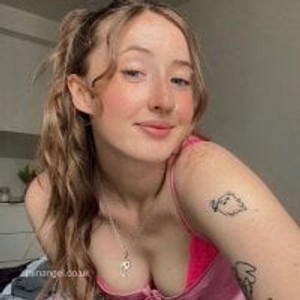 rainangelOF webcam profile - British