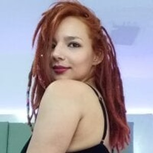 free6cams.com SativaStone livesex profile in oil cams