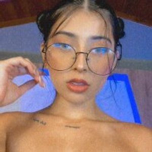 pornos.live LianneRougue livesex profile in pussylicking cams