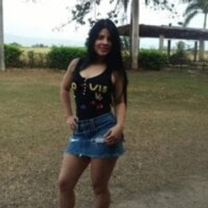 Estefani_32 webcam profile - Colombian