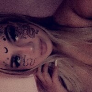 elivecams.com LeviLovelace livesex profile in oil cams