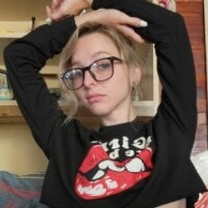 watchgirlcam.com SexiSkylar livesex profile in lovense cams