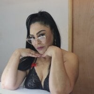 livesexr.com Keyla_Ruiz_z livesex profile in mature cams