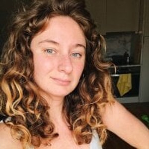 rudecam.live curlyqueeen livesex profile in fetish cams