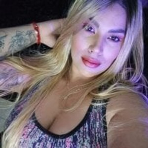 free6cams.com carolinerinconx livesex profile in dildo cams