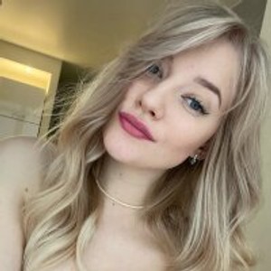 sleekcams.com Emma_lov2 livesex profile in house cams