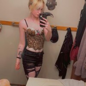 pornos.live kitten666_ livesex profile in shaven cams