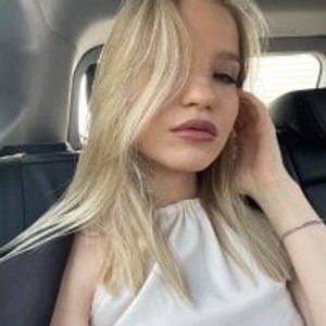 girlsupnorth.com StawyTee livesex profile in pov cams