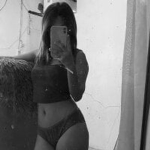 pornos.live SassyRhonnaxxx livesex profile in anal cams