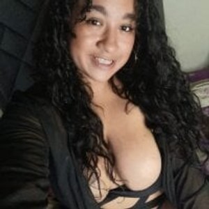 girlsupnorth.com Big_boobs_lau_ livesex profile in hardcore cams