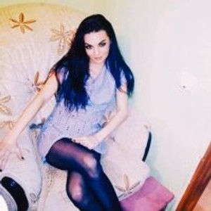 sleekcams.com ElluaSmiilee livesex profile in bigass cams