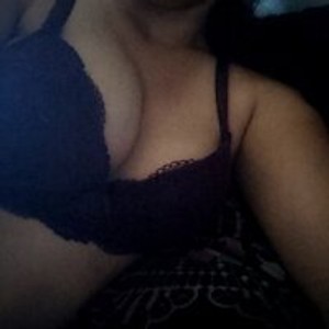 sexcityguide.com Shanna39 livesex profile in public cams