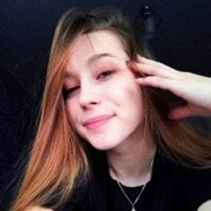 LouiseLebeI webcam profile pic