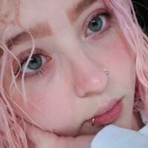 mydreamgirl18 webcam profile