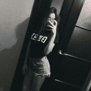 Cam Girl ukrainian_babygirl