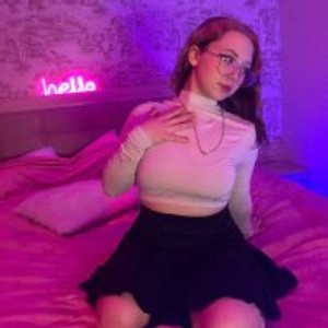 Cam Girl Molly_White