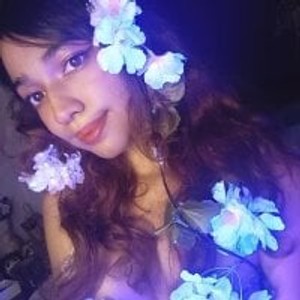 sexcityguide.com Lunita_Galaxy livesex profile in smalltits cams