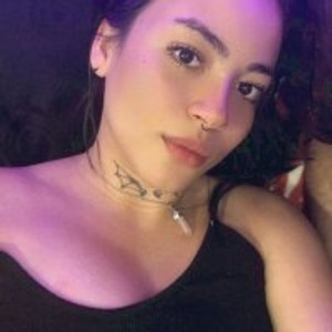 girlsupnorth.com andyrouze livesex profile in young cams