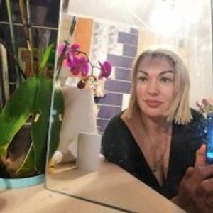 Cam Girl MI-Lana