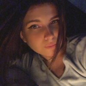 Cam Girl Pretty_Kira