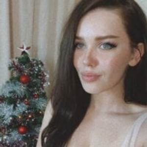 sleekcams.com UrsulaMoor livesex profile in piercing cams