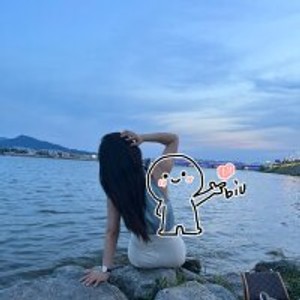 Cam Girl ZhenZhen-