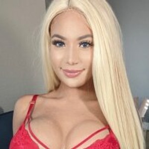 livesex.fan hollyscarlett livesex profile in slut cams