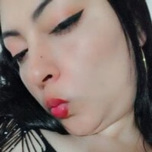 sleekcams.com ErikaLajuicy livesex profile in squirt cams