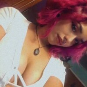 girlsupnorth.com moong0ddess livesex profile in curvy cams