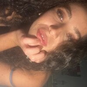 HeyNina webcam profile - Italian