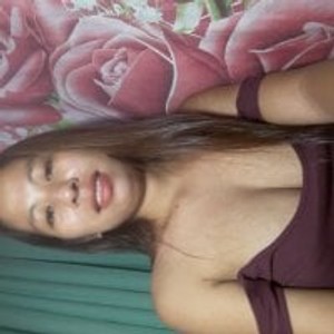 Cam Girl Ursingle_mom