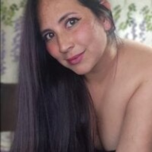 livesexr.com valery_roux livesex profile in erotic cams