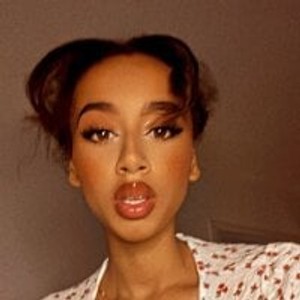 Naomi-Berlin webcam profile