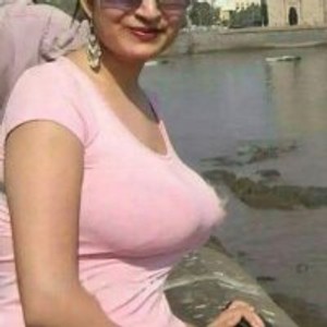 livesex.fan NaughtyRoha livesex profile in shaven cams