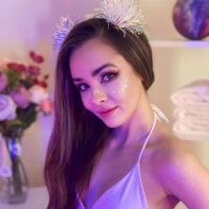 girlsupnorth.com LiamaLaas livesex profile in small tits cams